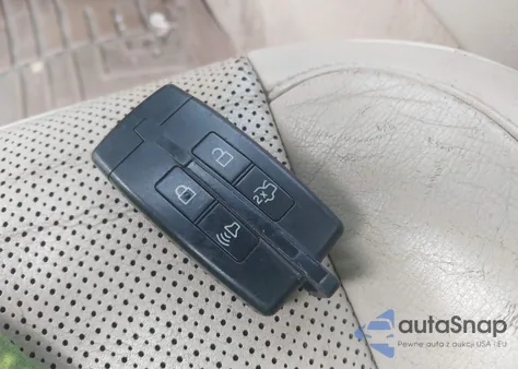 2010 Lincoln Mks из США, поврежденный, VIN 1LNHL9DRXAG614758